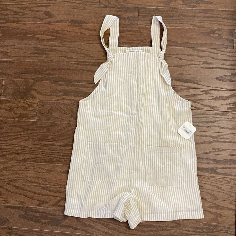 Altar’d State linen blend Romper, NWT